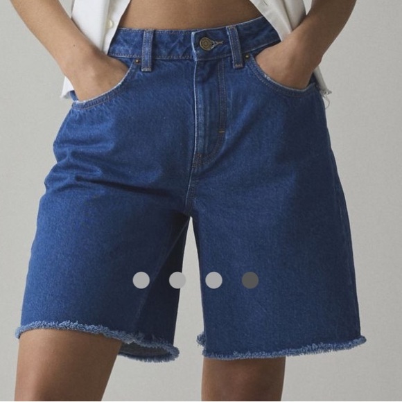 NWT BDG UO Tori Mid Rise Denim Jort Size 24 - Picture 3 of 14